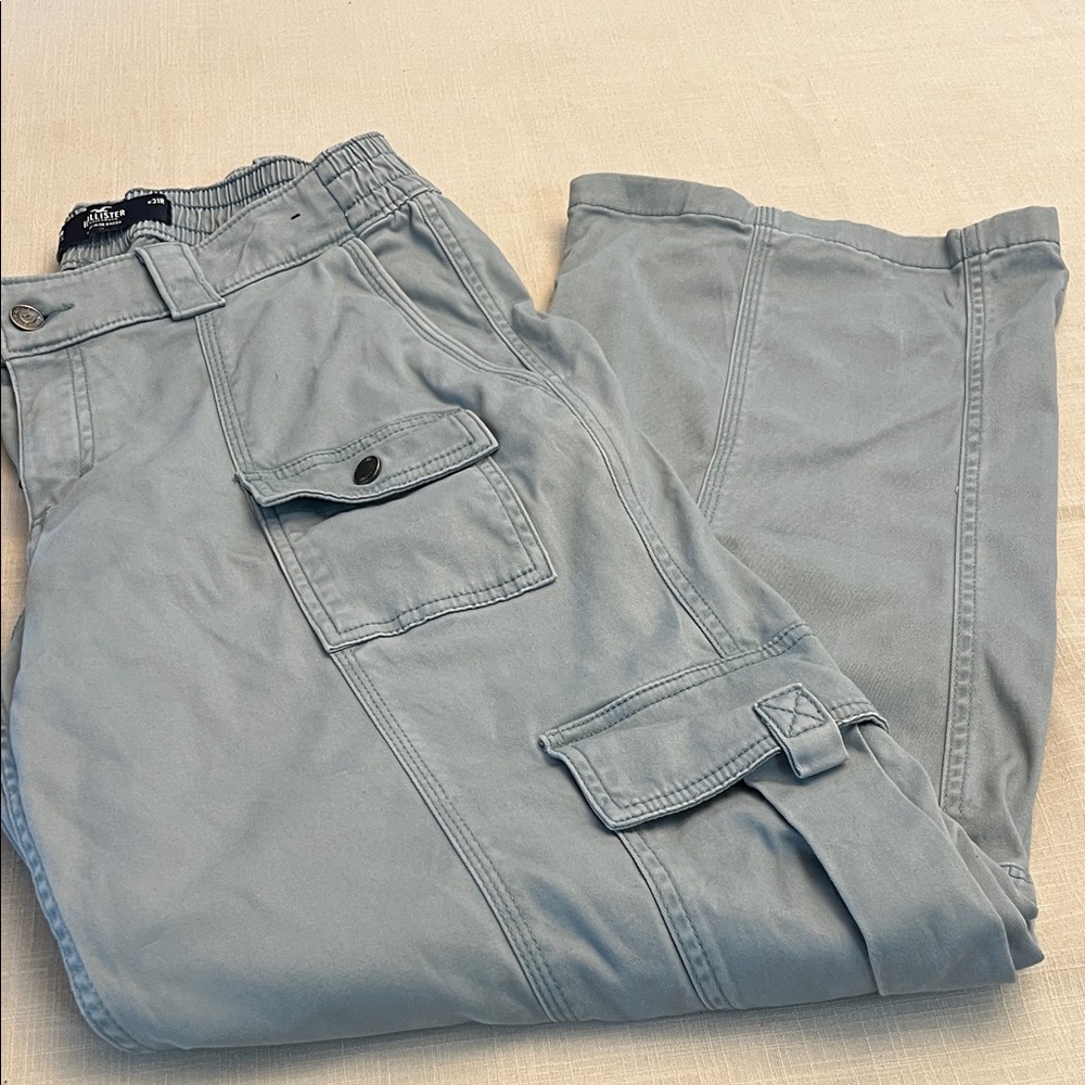 Hollister Low Rise Baggy Cargo Pants